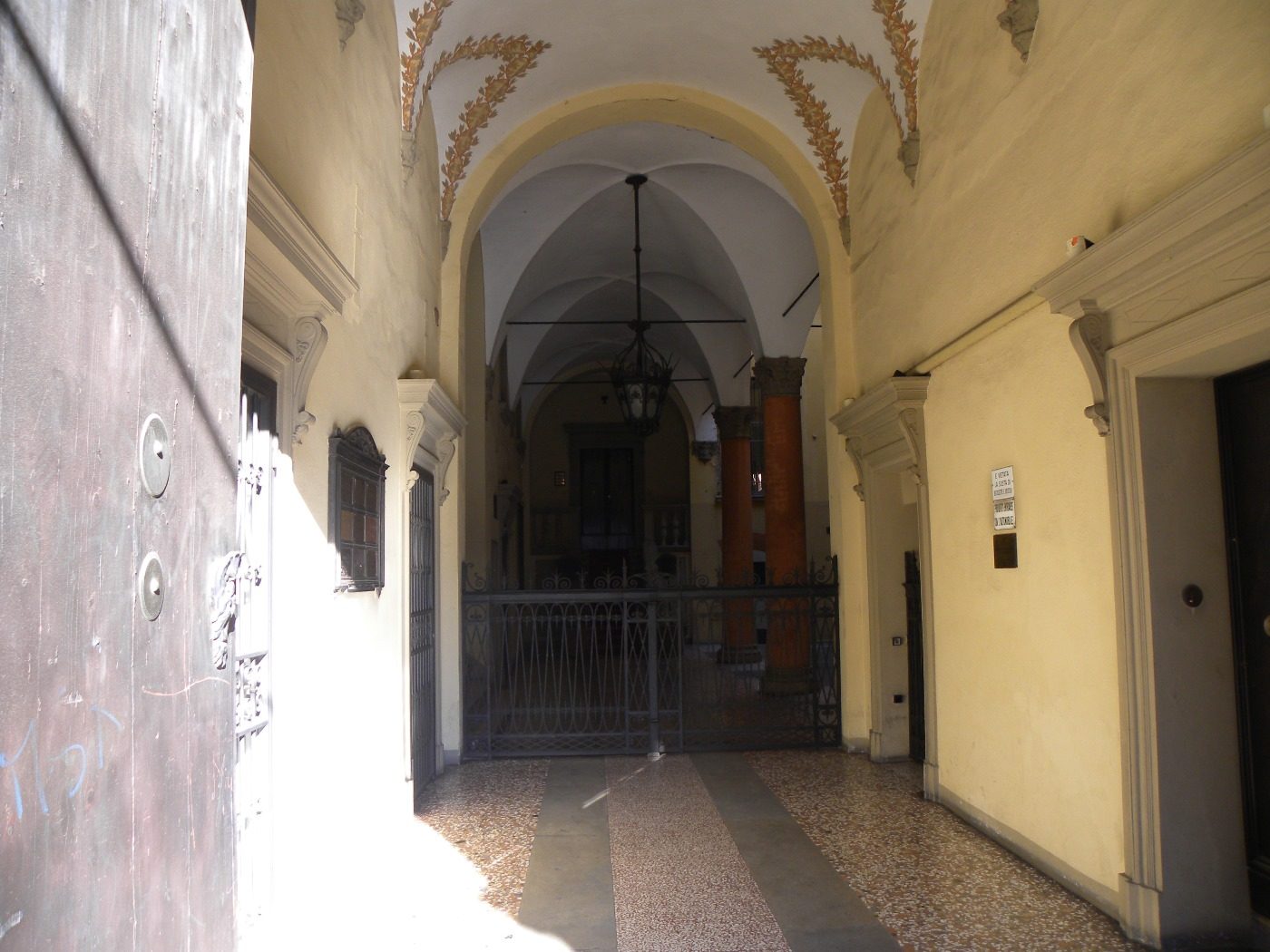 Pietro Loreta's home, Bologna (7).JPG